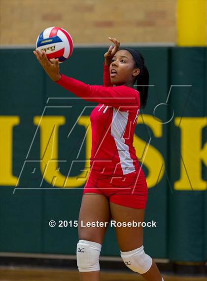 Thumbnail 3 in Taft vs Holmes Freshman photogallery.