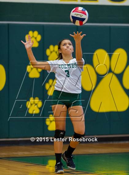 Thumbnail 2 in Taft vs Holmes Freshman photogallery.