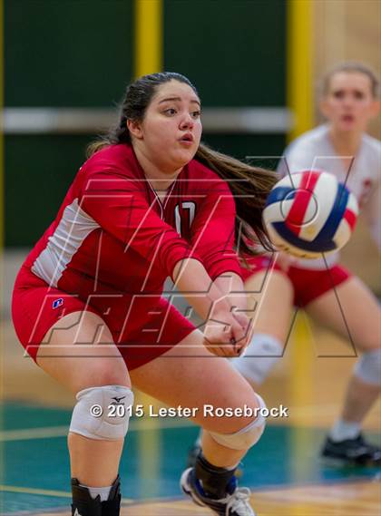 Thumbnail 3 in Taft vs Holmes Freshman photogallery.