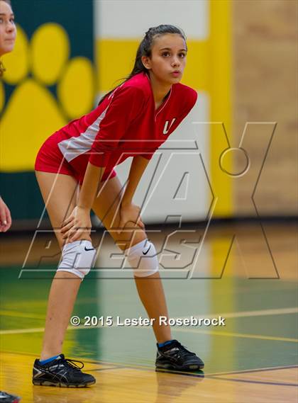 Thumbnail 2 in Taft vs Holmes Freshman photogallery.