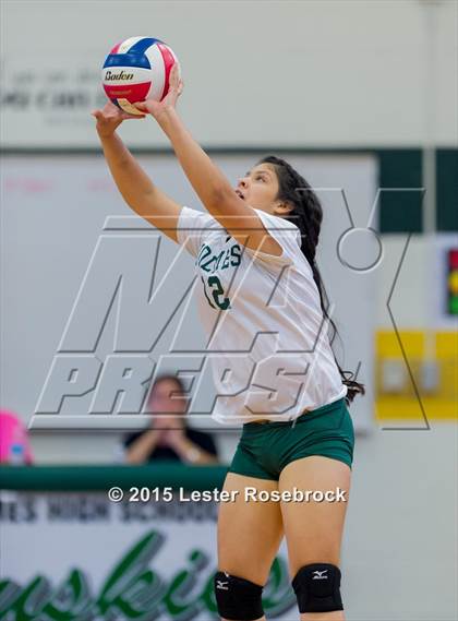Thumbnail 3 in Taft vs Holmes Freshman photogallery.