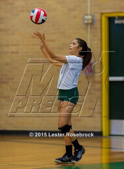 Thumbnail 1 in Taft vs Holmes Freshman photogallery.