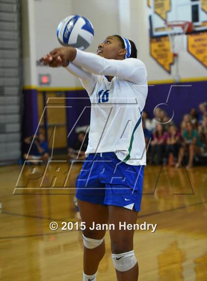 Thumbnail 1 in Xavier College Prep vs La Costa Canyon (Durango Fall Classic) photogallery.