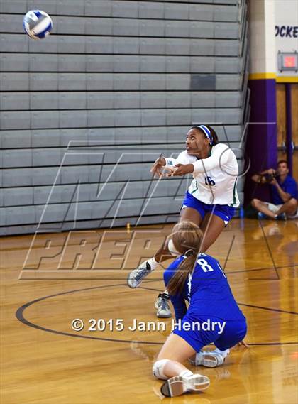 Thumbnail 1 in Xavier College Prep vs La Costa Canyon (Durango Fall Classic) photogallery.