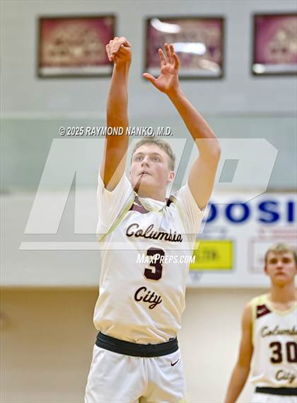 Thumbnail 3 in Fort Wayne Concordia Lutheran vs. Columbia City photogallery.