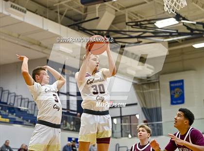 Thumbnail 3 in Fort Wayne Concordia Lutheran vs. Columbia City photogallery.