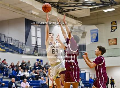 Thumbnail 3 in Fort Wayne Concordia Lutheran vs. Columbia City photogallery.