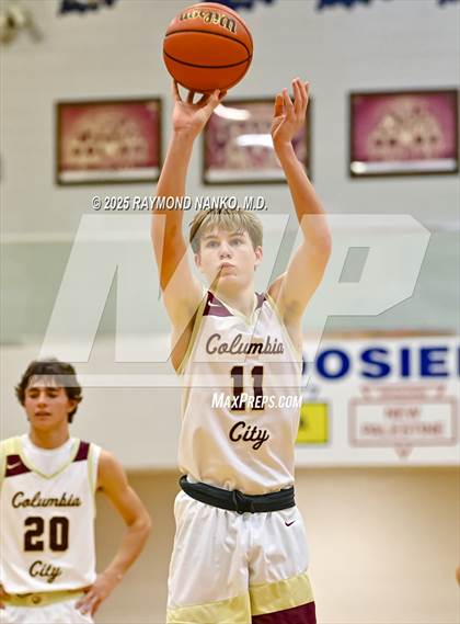 Thumbnail 2 in Fort Wayne Concordia Lutheran vs. Columbia City photogallery.