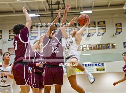 Thumbnail 2 in Fort Wayne Concordia Lutheran vs. Columbia City photogallery.