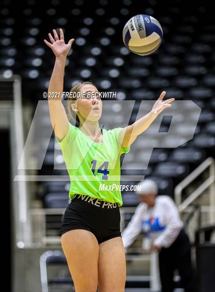Thumbnail 3 in Veribest vs. Blum (UIL Volleyball 1A Semi-Finals)  photogallery.