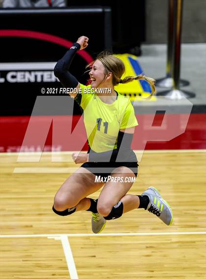 Thumbnail 3 in Veribest vs. Blum (UIL Volleyball 1A Semi-Finals)  photogallery.