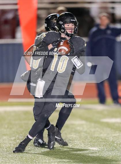 Thumbnail 3 in Pleasant Grove vs. Melissa (UIL 4A D2 Quarterfinal)  photogallery.