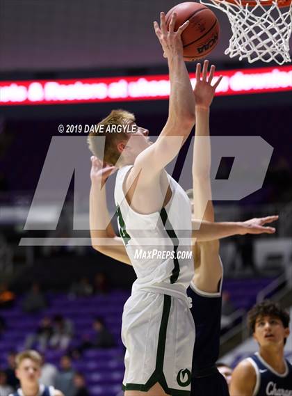 Thumbnail 2 in Olympus vs. Corner Canyon (UHSAA 5A Semifinal) photogallery.