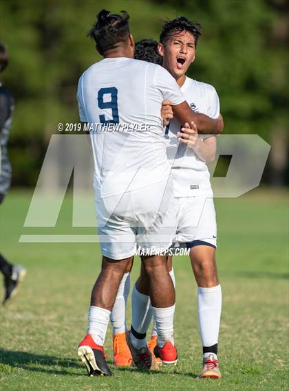 Thumbnail 2 in Gray's Creek vs. Southern Lee (Battle for the Bell) photogallery.