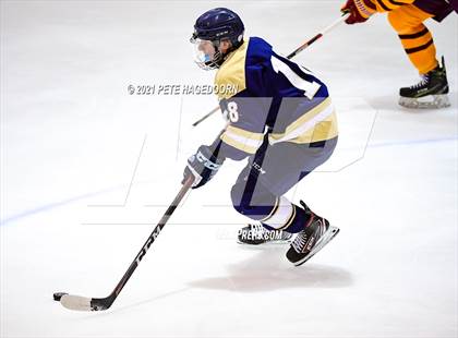 Thumbnail 2 in Roxbury @ Madison (Halvorsen Cup Final) photogallery.
