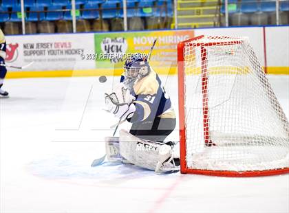 Thumbnail 2 in Roxbury @ Madison (Halvorsen Cup Final) photogallery.
