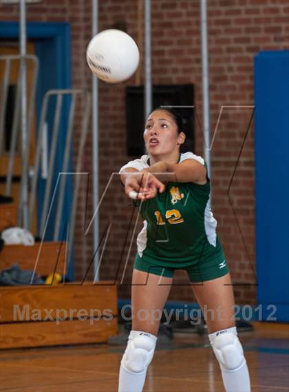 Thumbnail 3 in New London @ Putnam photogallery.