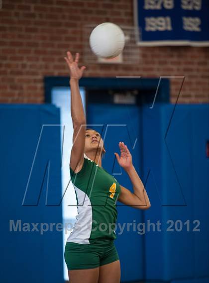 Thumbnail 2 in New London @ Putnam photogallery.