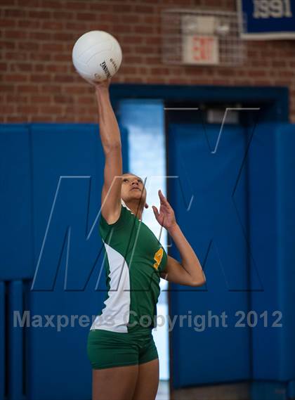Thumbnail 1 in New London @ Putnam photogallery.