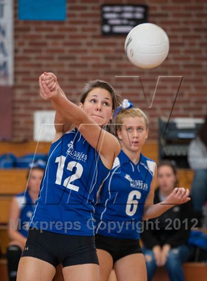 Thumbnail 3 in New London @ Putnam photogallery.