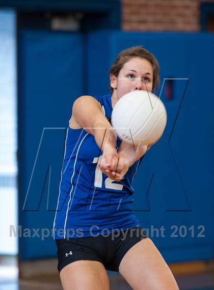 Thumbnail 2 in New London @ Putnam photogallery.