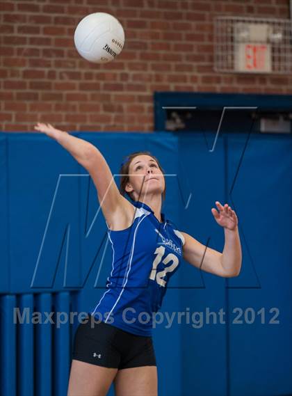Thumbnail 2 in New London @ Putnam photogallery.