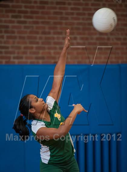 Thumbnail 1 in New London @ Putnam photogallery.