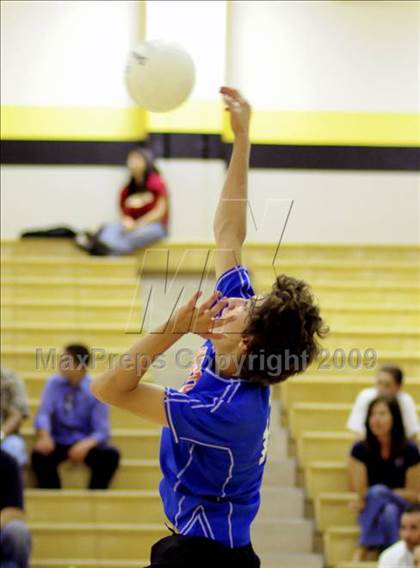 Thumbnail 3 in Westlake vs Loyola (CIF SoCal D1 Final) photogallery.