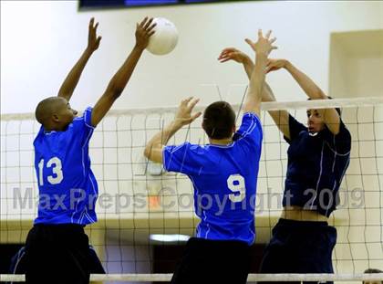 Thumbnail 2 in Westlake vs Loyola (CIF SoCal D1 Final) photogallery.
