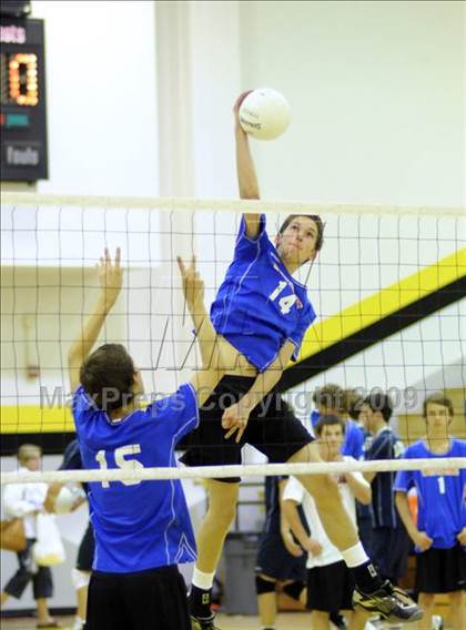 Thumbnail 1 in Westlake vs Loyola (CIF SoCal D1 Final) photogallery.