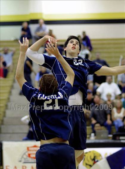 Thumbnail 2 in Westlake vs Loyola (CIF SoCal D1 Final) photogallery.