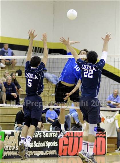 Thumbnail 1 in Westlake vs Loyola (CIF SoCal D1 Final) photogallery.