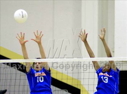 Thumbnail 3 in Westlake vs Loyola (CIF SoCal D1 Final) photogallery.