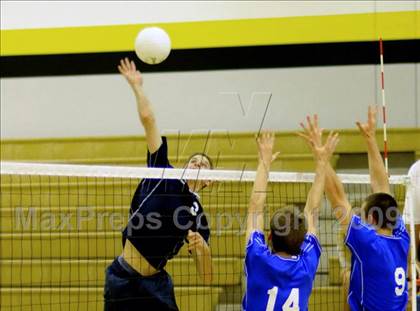 Thumbnail 2 in Westlake vs Loyola (CIF SoCal D1 Final) photogallery.