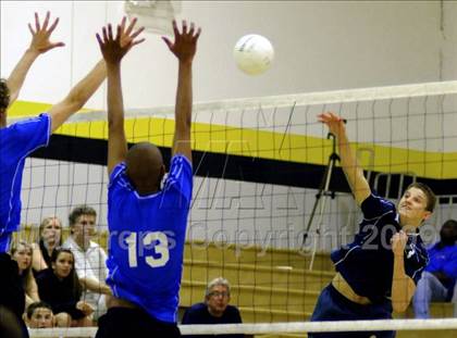 Thumbnail 3 in Westlake vs Loyola (CIF SoCal D1 Final) photogallery.