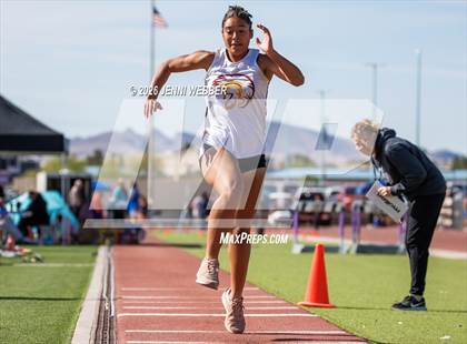 Thumbnail 2 in Skyhawk Invitational (Field) photogallery.