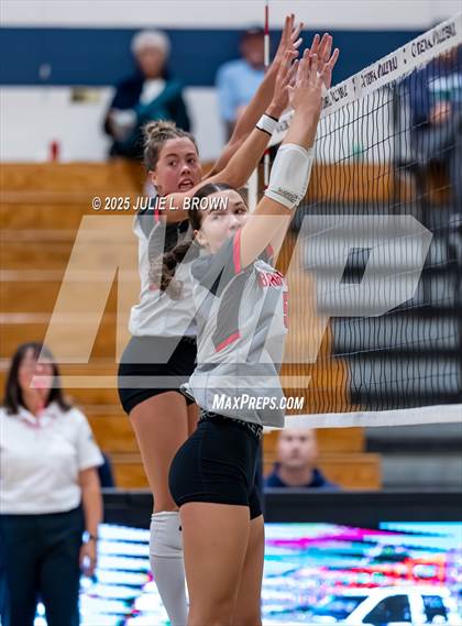 Thumbnail 2 in Barr-Reeve @ Cathedral photogallery.