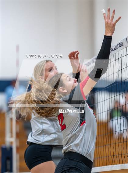 Thumbnail 2 in Barr-Reeve @ Cathedral photogallery.