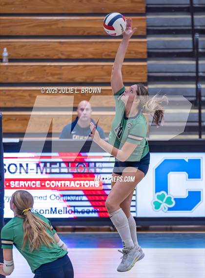 Thumbnail 3 in Barr-Reeve @ Cathedral photogallery.