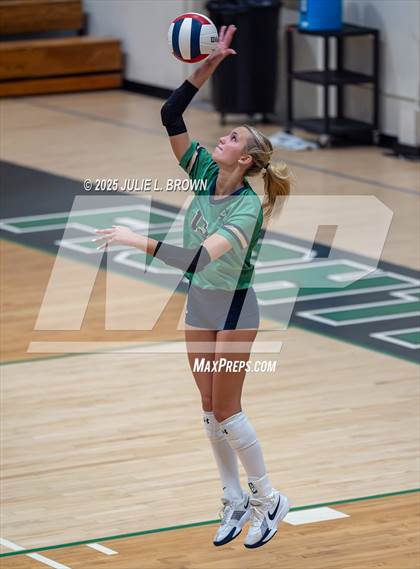 Thumbnail 2 in Barr-Reeve @ Cathedral photogallery.