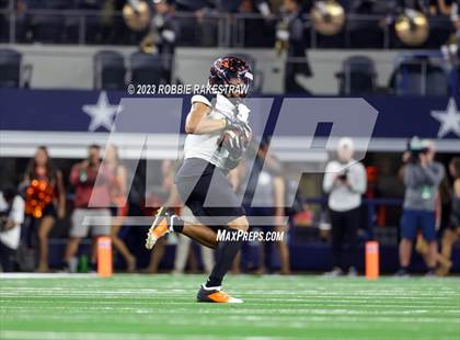 Thumbnail 1 in Smithson Valley vs. Aledo (UIL 5A D1 Football Final) photogallery.