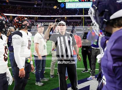 Thumbnail 2 in Smithson Valley vs. Aledo (UIL 5A D1 Football Final) photogallery.
