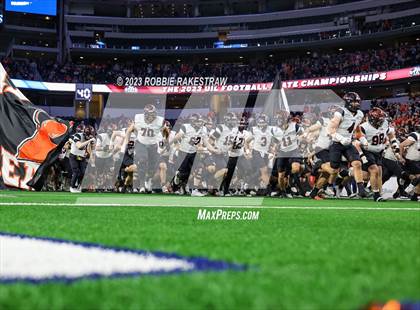 Thumbnail 1 in Smithson Valley vs. Aledo (UIL 5A D1 Football Final) photogallery.