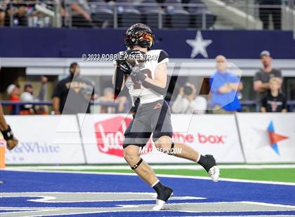 Thumbnail 3 in Smithson Valley vs. Aledo (UIL 5A D1 Football Final) photogallery.
