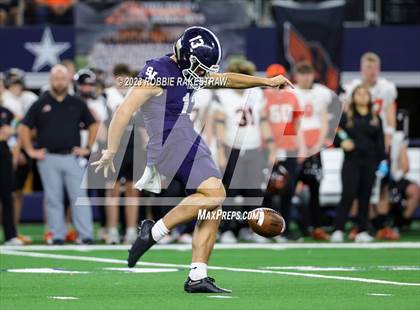 Thumbnail 1 in Smithson Valley vs. Aledo (UIL 5A D1 Football Final) photogallery.