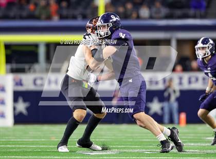 Thumbnail 3 in Smithson Valley vs. Aledo (UIL 5A D1 Football Final) photogallery.