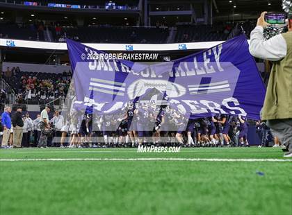 Thumbnail 3 in Smithson Valley vs. Aledo (UIL 5A D1 Football Final) photogallery.