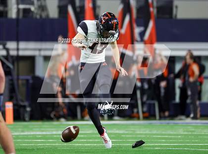 Thumbnail 2 in Smithson Valley vs. Aledo (UIL 5A D1 Football Final) photogallery.