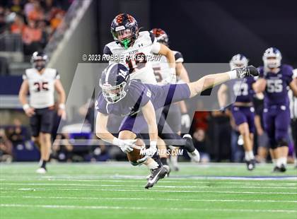 Thumbnail 1 in Smithson Valley vs. Aledo (UIL 5A D1 Football Final) photogallery.