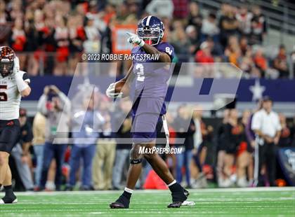 Thumbnail 1 in Smithson Valley vs. Aledo (UIL 5A D1 Football Final) photogallery.